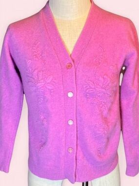💗VINTAGE 60s Pink Angora
Wool Floral Embroidered Cardigan • Jade Spring • RARE